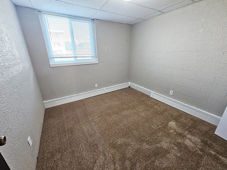 1008 Portland Dr — Photo 6