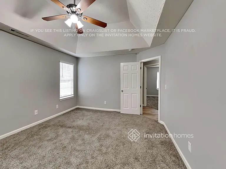 128 Goldleaf Dr — Photo 9