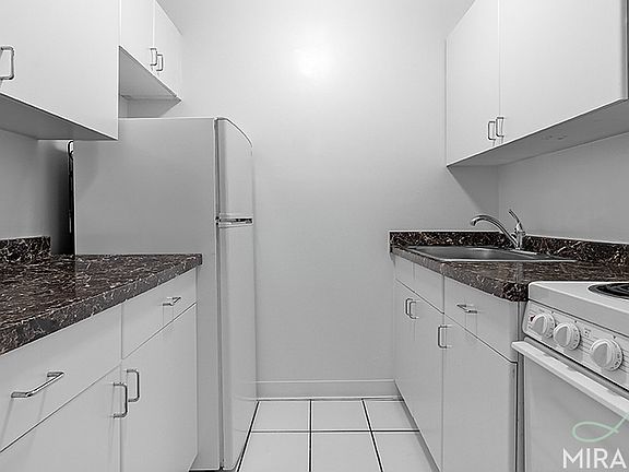 5th image of 132 E 45th St APT 9A