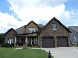 8340 Deer Run Cir, Ooltewah, TN 37363