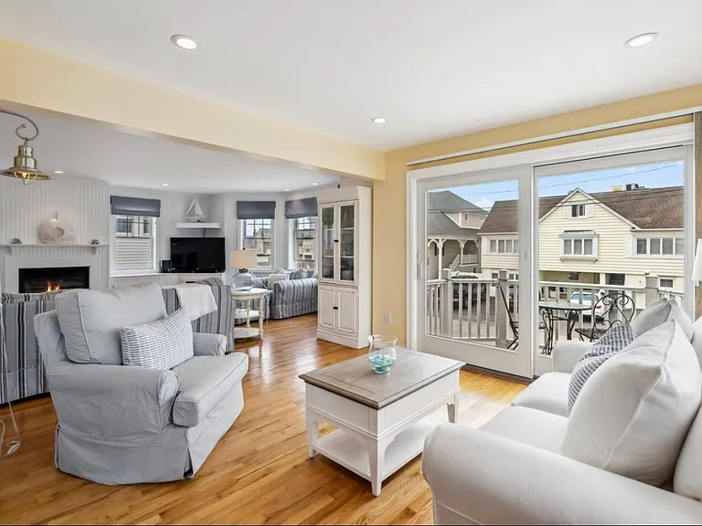 72 Plymouth St #2 — Photo 8