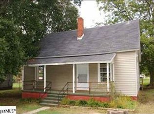 12 Geer St, Greer, SC 29650