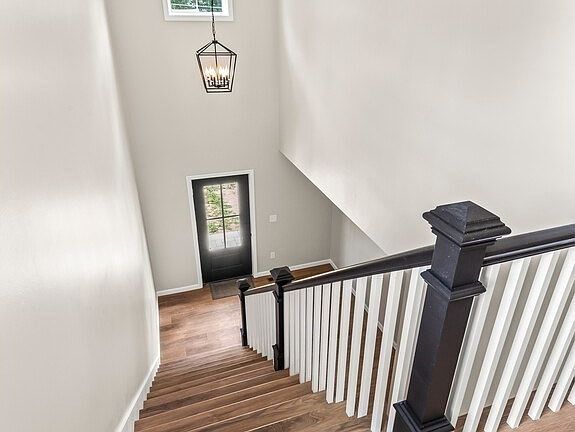 5th image of 93 Rockland Rd #2