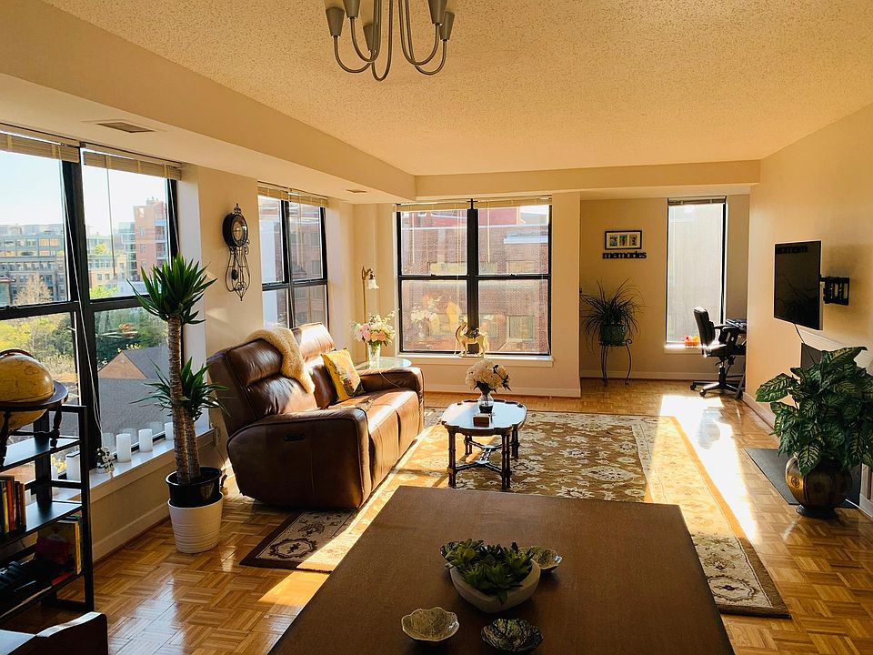 DC Penthouse living