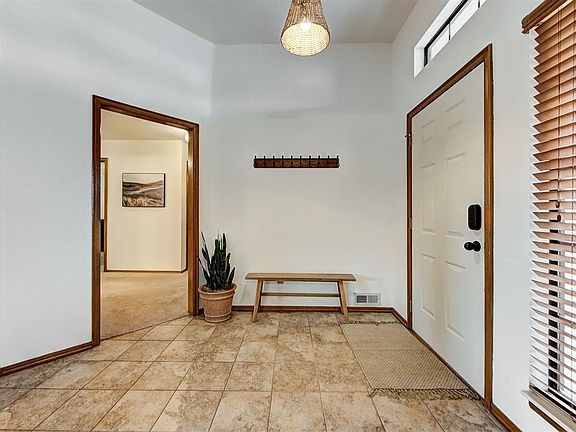 5th image of 1148 McConnell Dr