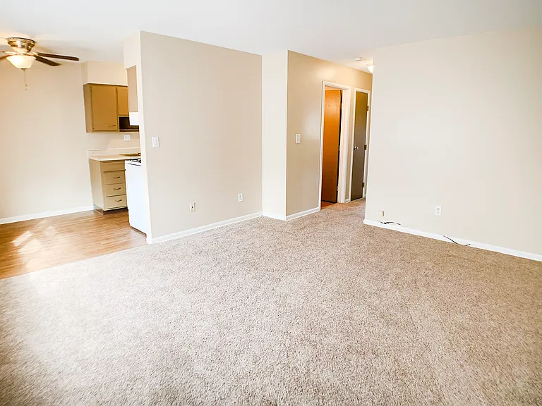 Sharondale Woods Apartments — Photo 39