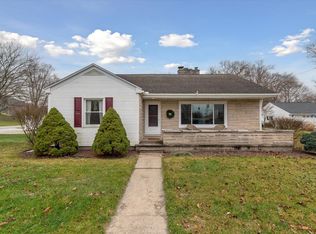 1953 Park Dr, Jackson, MI 49203