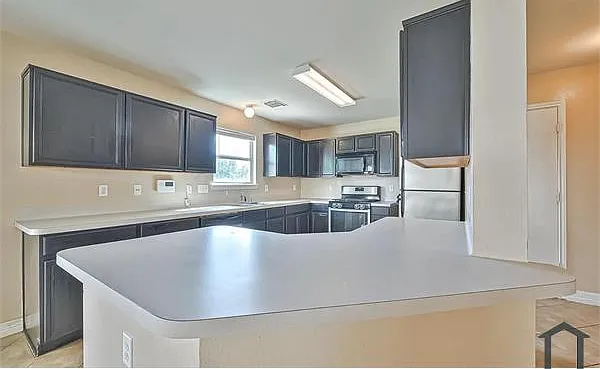 18211 Temple Hill Ln — Photo 1