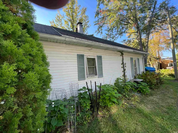 1394 E Pressler Rd, Columbia City, IN 46725