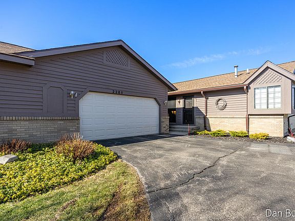 2nd image of 2285 Bridle Creek St SE