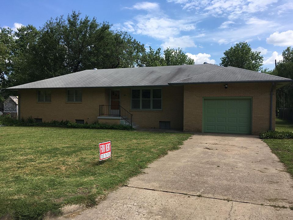 413 West 7th Chapman, KS