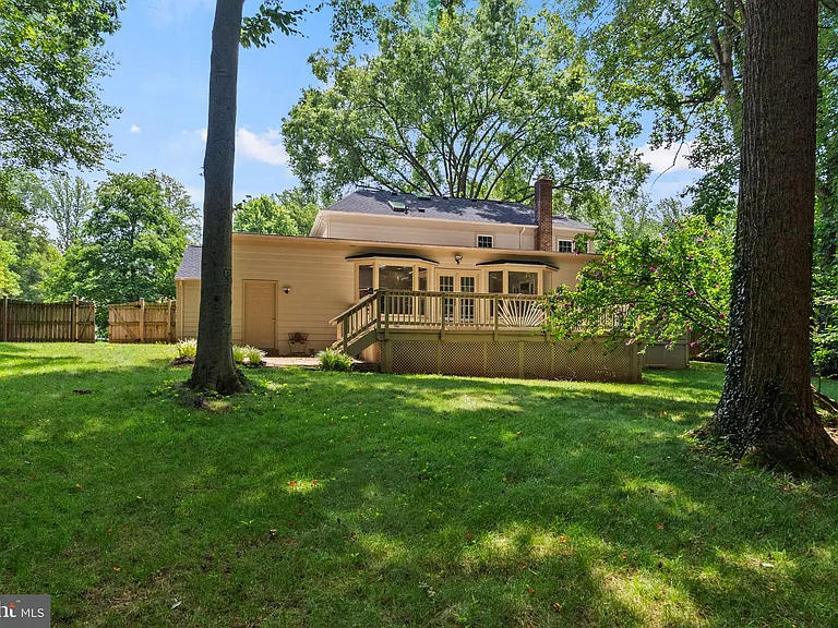 6506 Bellamine Ct — Photo 40