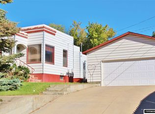 811 Alder St, Rawlins, WY 82301