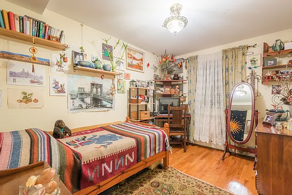 Sold by Elite Connect Real Estate | media 22