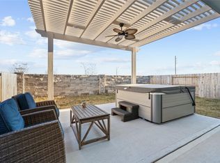 614 Sandy Bay Ln, Kemah, TX 77565