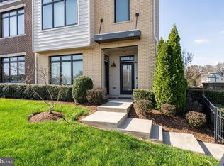 1400 Ribbon Limestone Ter SE UNIT E-201, Leesburg, VA 20175