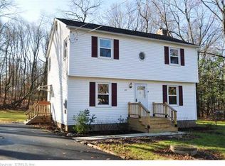 215 Mountain St, Ellington, CT 06029