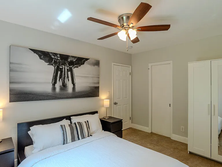 1401 NE 17th Way — Photo 20