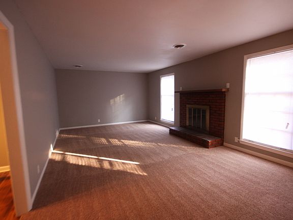 4th image of 4547 Dunn Ave