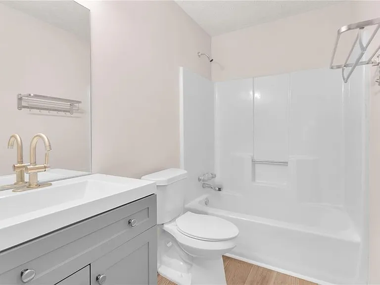 878 Grindstone Dr SW — Photo 17