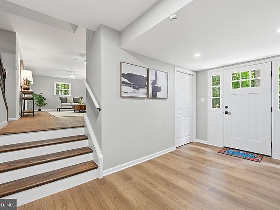 5th image of 7607 Nyland Rd