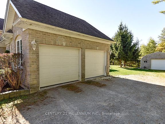 2nd image of 19976 Kennedy Rd