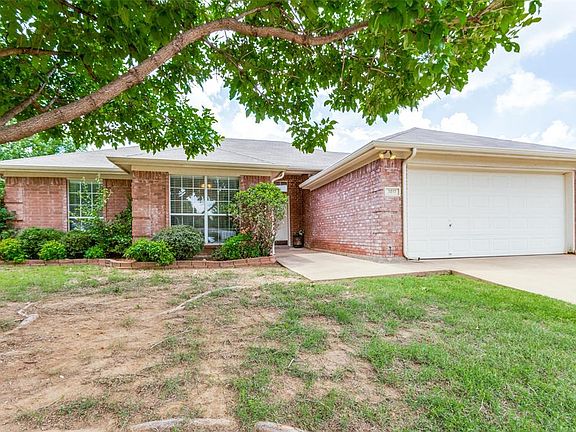 Welcome To 3017 Shoreside Pkwy, Hurst, TX 76053
