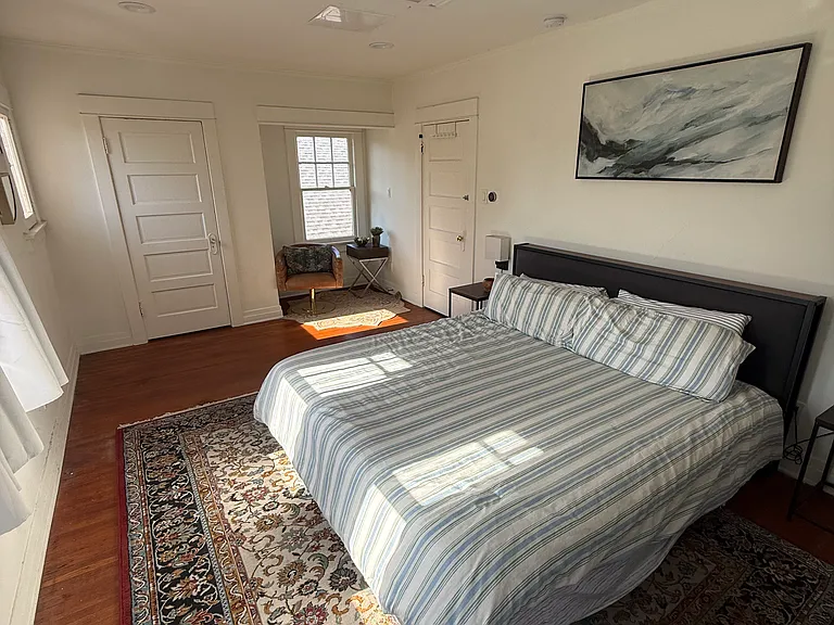 2238 Griffin Ave — Photo 6