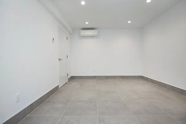 Rented by Oxford Property Group | media 3