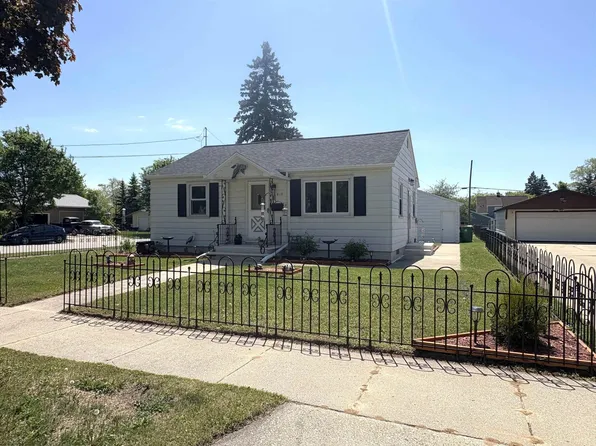 1618 Chicago St, Green Bay, WI 54302