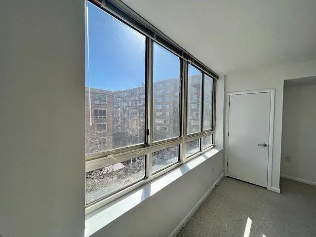 350 G St SW #526 — Photo 11