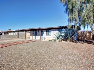 7411 E Desert Aire Dr, Tucson, AZ 85730