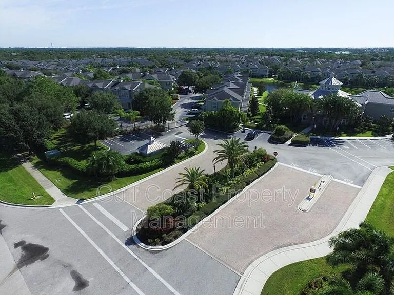 7743 Plantation Cir — Photo 16