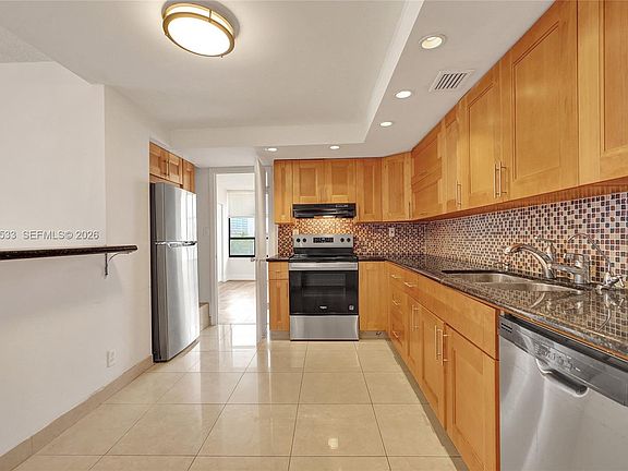 5th image of 600 Three Islands Blvd APT 311