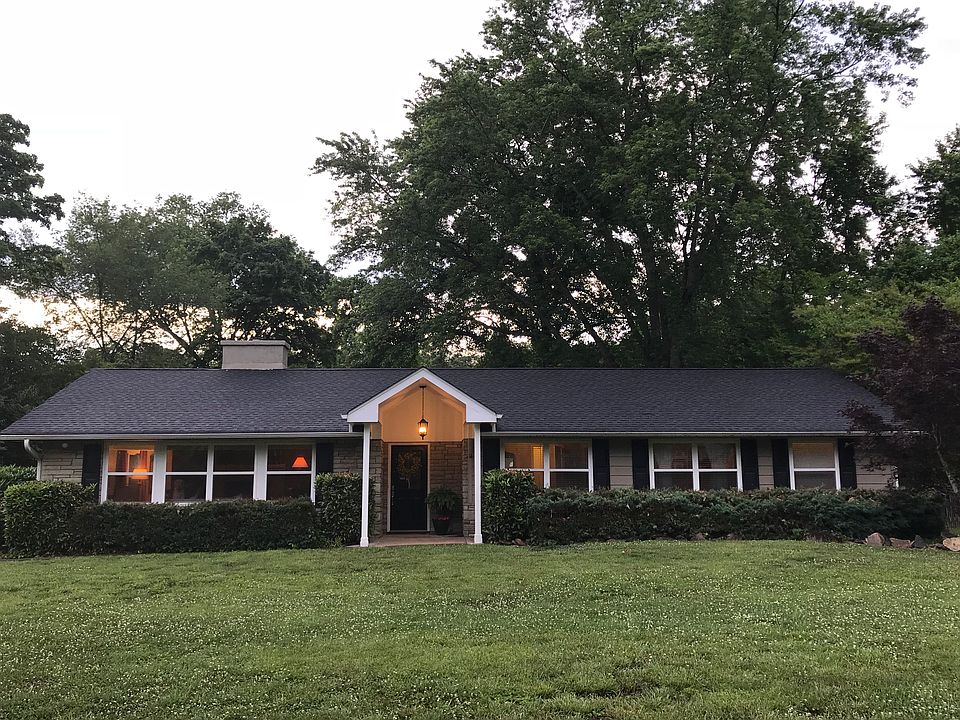 1st image of 6827 Dorchester Dr