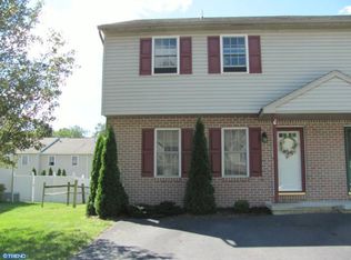 129 Bainbridge Cir, Sinking Spring, PA 19608