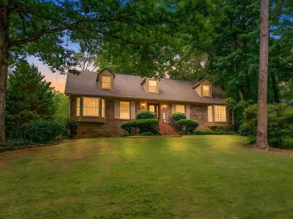 3428 Oakdale Dr, Mountain Brook, AL 35223