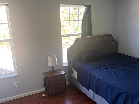 3rd image of 592 Flintlock Ct