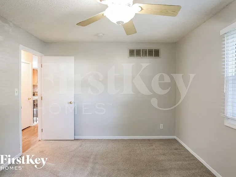 5126 S Delaware Ave — Photo 10