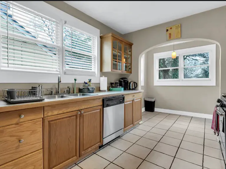 1354 Winburn Dr — Photo 8