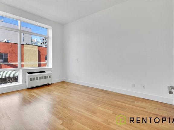 4th image of 200 N 11th St APT 5M