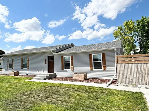 1205 W J St, McCook, NE 69001