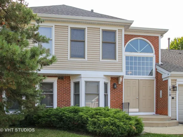 1810 Fox Run Dr #C8, Elk Grove Village, IL 60007