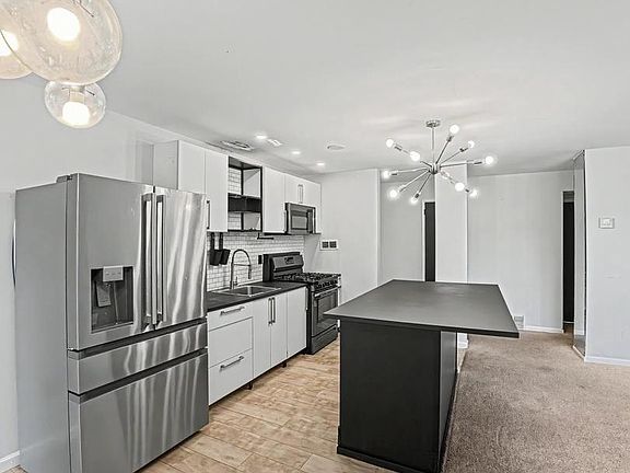 5th image of 7174 Donnell Pl APT C5
