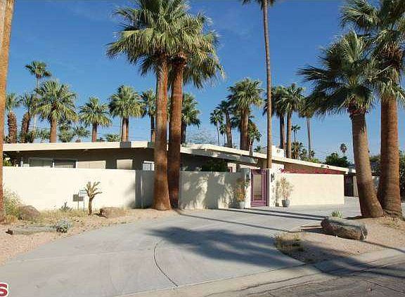 3rd image of 220 N Burton Way
