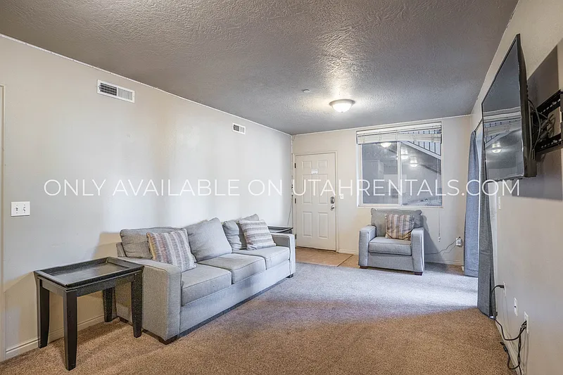 Building Photo - 884 E 700 N #E1-1