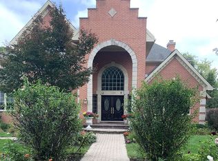 1455 Brandon Rd, Glenview, IL 60025