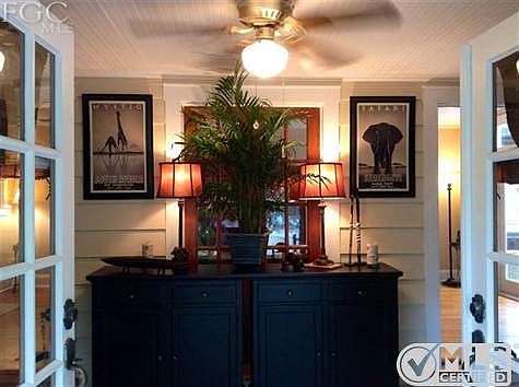 Front door entrance into foyer/ Florida room