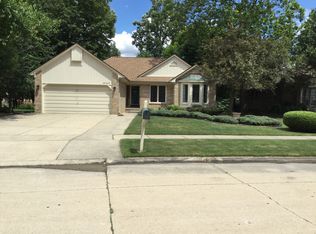 48340 Walden Rd, Macomb, MI 48044