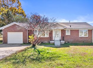 603 3rd St, Lawrenceburg, TN 38464